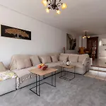 Lovely 6 Bedroom Communal Heated Pool Willa