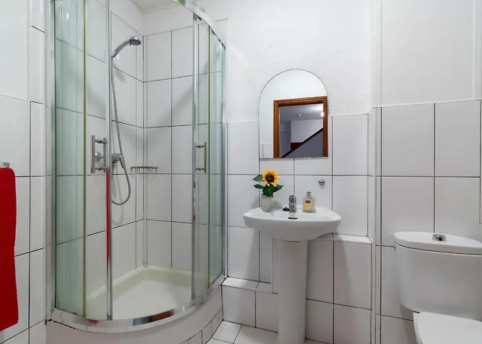 别墅 Lovely 6 Bedroom Communal Heated Pool *