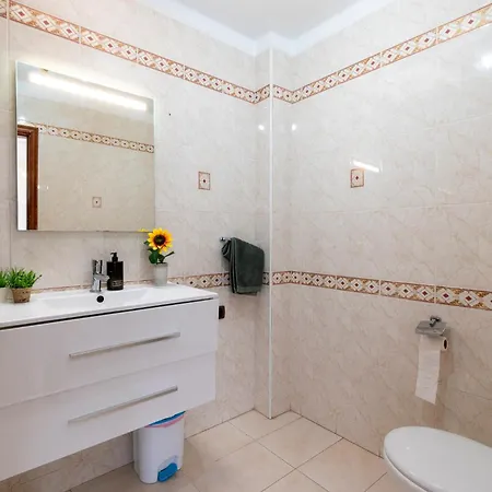 Villa Lovely 6 Bedroom Communal Heated Pool Playa de las Américas