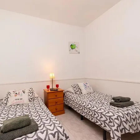 Lovely 6 Bedroom Communal Heated Pool Villa *